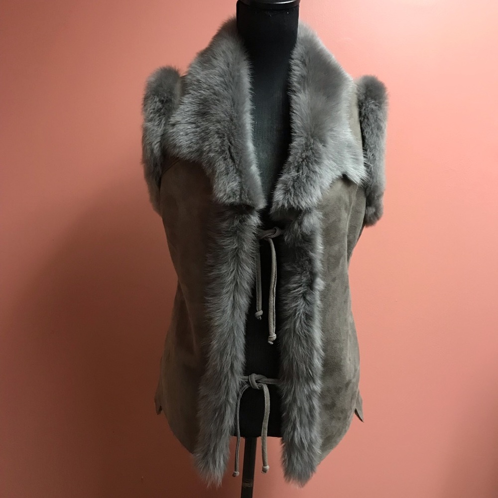 100% Natural Leather Vest with Faux Fur, NWT